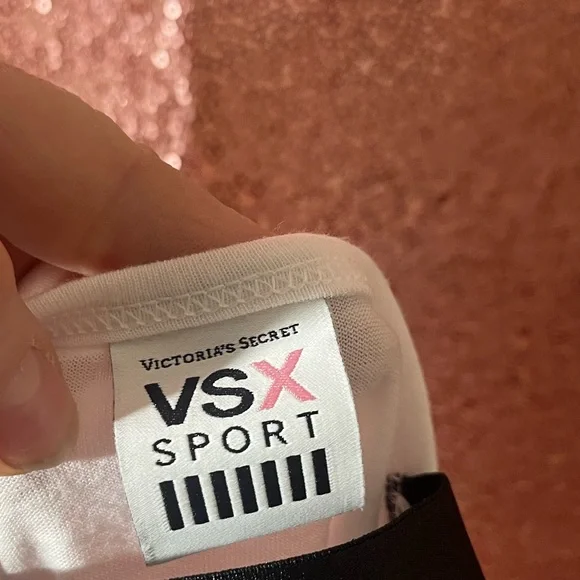 Victoria secret sport tank top - Picture 5 of 5